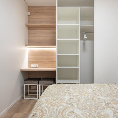 Cathedral Apartment, Perfect For Couples Вильнюс Экстерьер фото