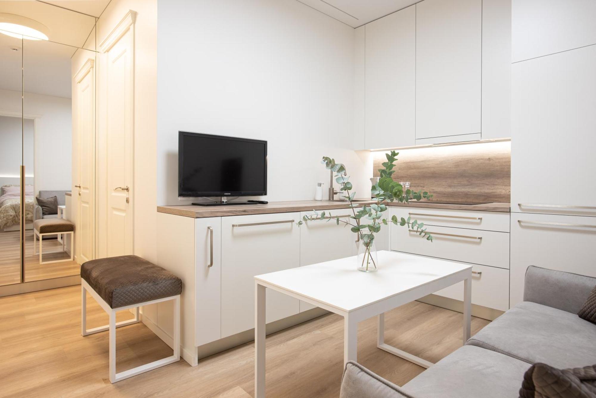 Cathedral Apartment, Perfect For Couples Вильнюс Экстерьер фото